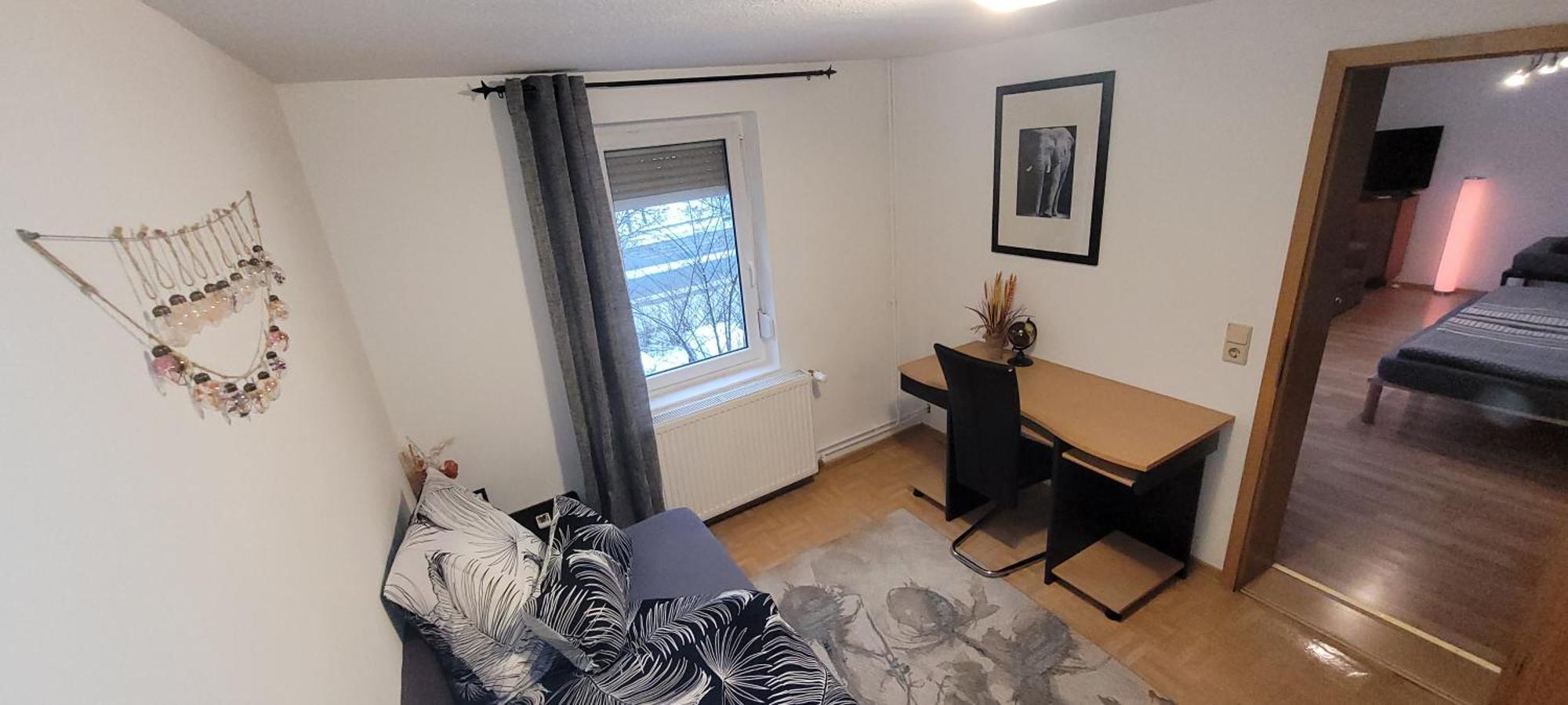 Suhl - Ihre Erholsame Arbeiterwohnung In Zentrumnaehe ภายนอก รูปภาพ